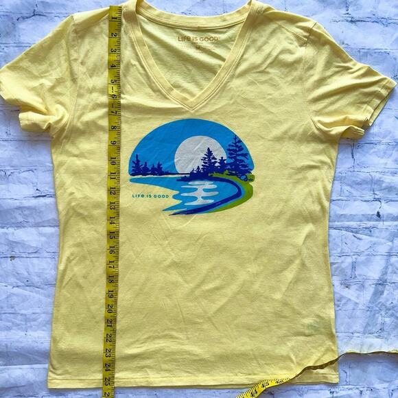 NWOT Women’s Medium Life Is Good Cool Tee VNeck SS TShirt - Picture 5 of 5